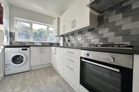 103 Taylor Avenue, North Leam, CV32 7SA photo 4