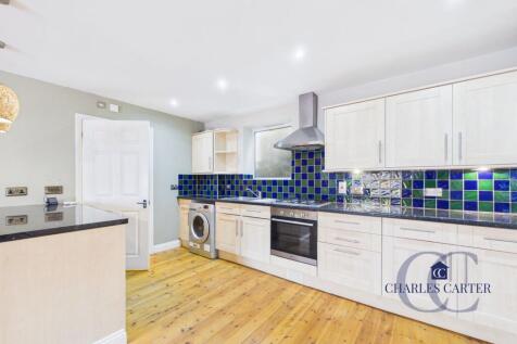 Farriers Close, Cheltenham photo 3