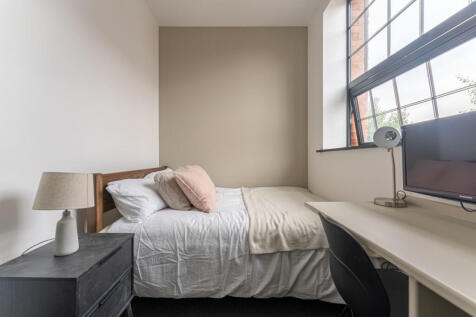 The Hosiery Factory Flat F Bedroom 2