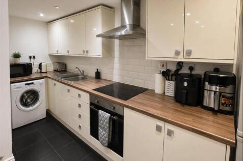 27, Clarendon Road, Leeds photo 4
