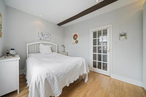 1 Old Town SW4 0JT-No Watermark-8.jpg