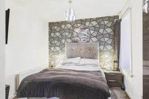 CAM05526G0-PR0043...