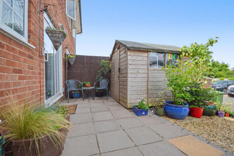 REAR PATIO