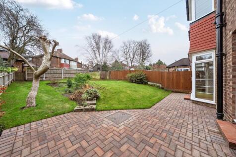 1393046-5-693c012...