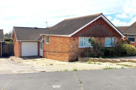59 Links Drive - Front.jpg