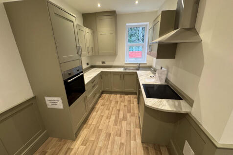 3 Bedroom Terraced - REFURBISHED THROUGHOUT
