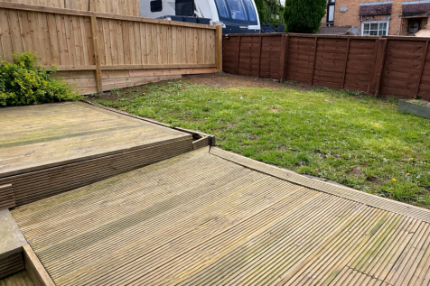 FRONT GARDEN