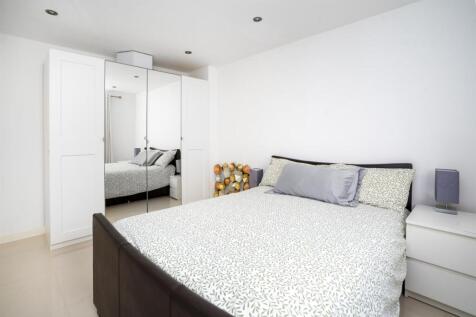 03 For Sale 3 Bedroom Flat Garden Murray Grove N1 