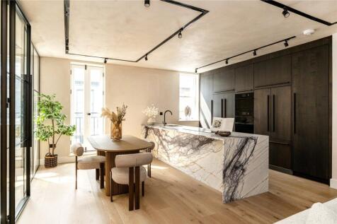 Kitchen/Reception