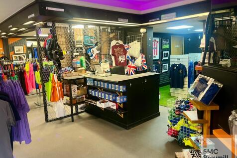 Retail Property (high street) to rent Image 5