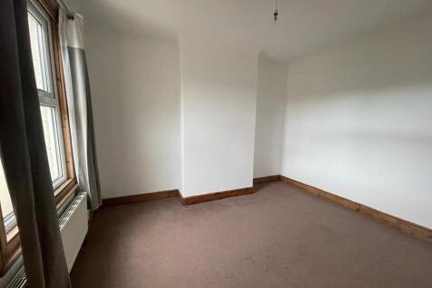 Pemberton Street, Rushden, NN10 photo 5