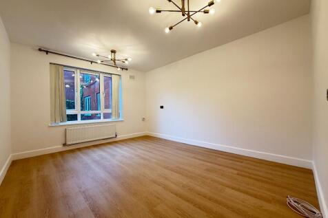 Pyramid Court, Manchester, Greater Manchester, M7 photo 5
