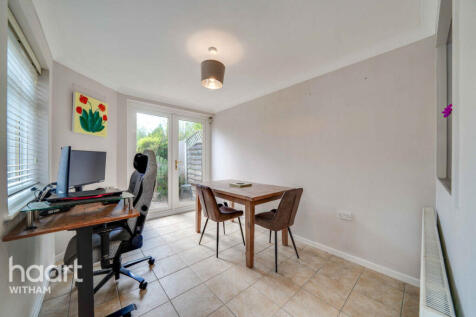 Witham, CM8 - property photo