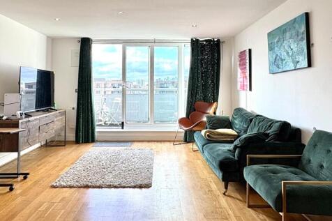 Property to rent by Barrain London