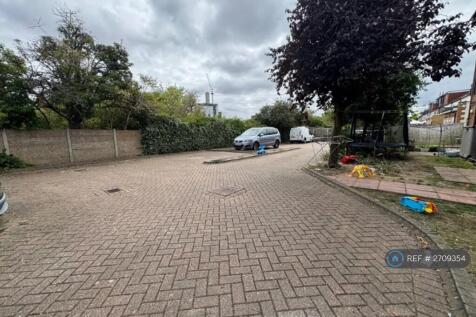 Private Parking View1