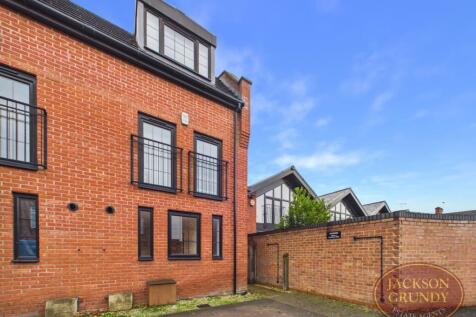 Thenford Mews