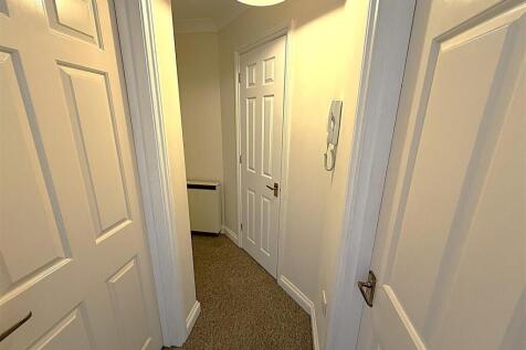 Honeycrag Close, Polegate photo 5