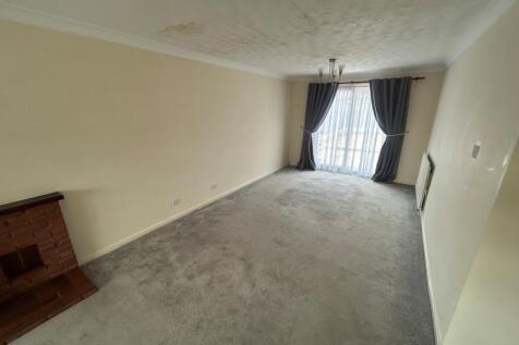 Severn Close, Burton Upon Trent, Stretton, DE13 photo 3