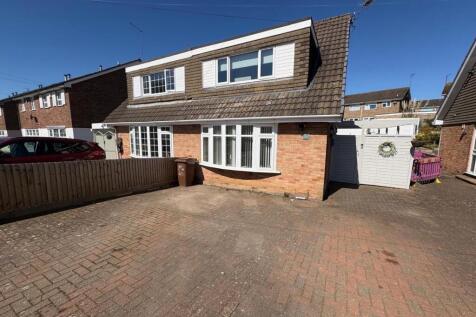 Northampton, NN3 - property photo