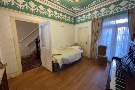 WhatsApp Image 2025-08-26 at 15.04.26_56dba1b9.jpg