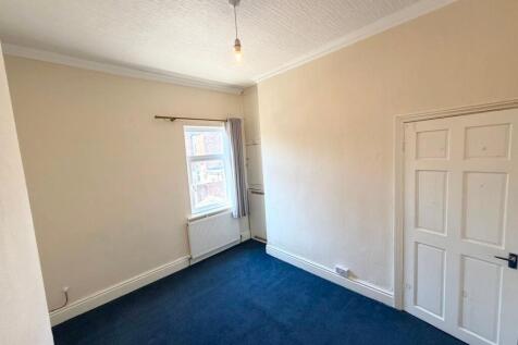 Annan Street, Barrow-In-Furness, LA14 photo 5