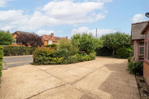 4 Loxley Rd-40.jpg