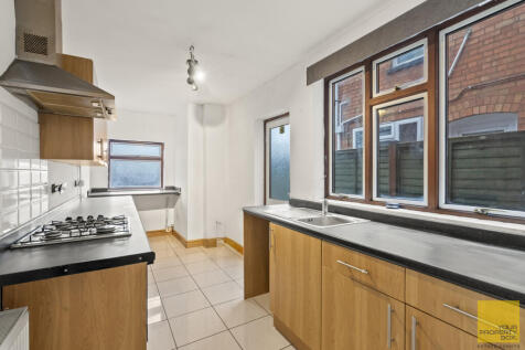 30 Church Rd-2v2.JPG