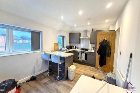 Station Road, Marston Green, Solihull photo 4