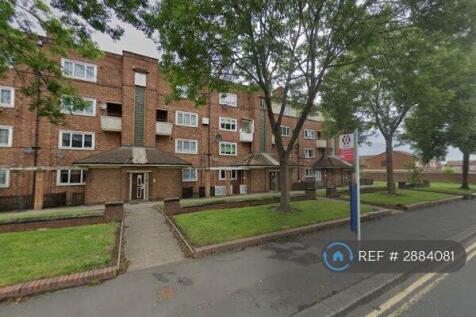 Ground Floor Two Bed, 1 Bathroom Maisonette.