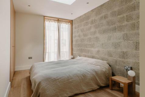 265918 - Stoke Newington High Street_Re-edits_H...