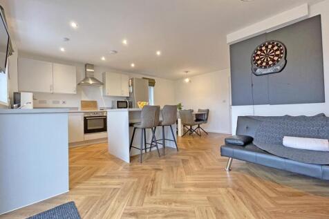 Foxglove Gardens 34 - Kitchen Diner.jpg