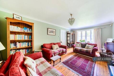 The Close, Blandford Forum, DT11 photo 3