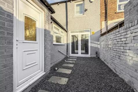 Southwick Road, Sunderland, Tyne And Wear, SR5 photo 4