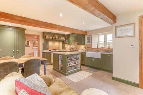 Dining Kitchen - A.jpg