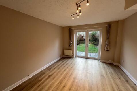 Woodpecker Close, Bingham, NG13 photo 3