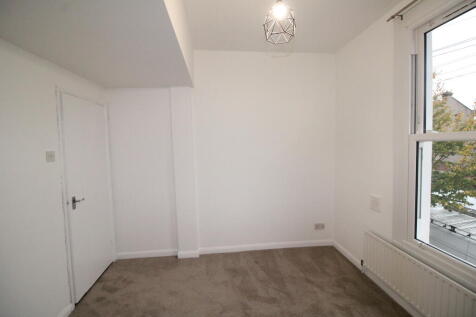Flat D, Thornhill Road, Leyton, Waltham Forest photo 3