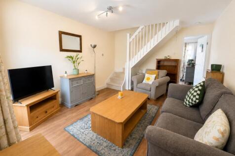 Drift Close, Cirencester, Gloucestershire, GL7 photo 2
