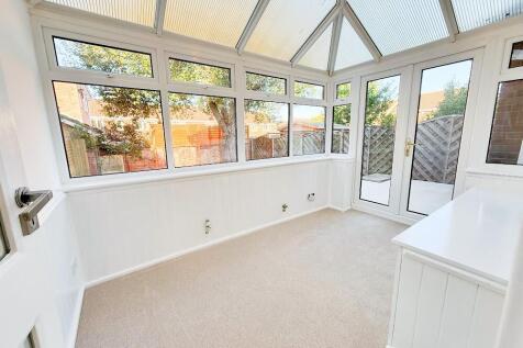 Godmanston Close, Canford Heath, Poole photo 4