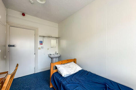 Room 5 (3)