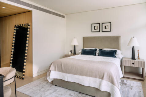 Centre Point Residences Apartment 40 Two Bedroo...