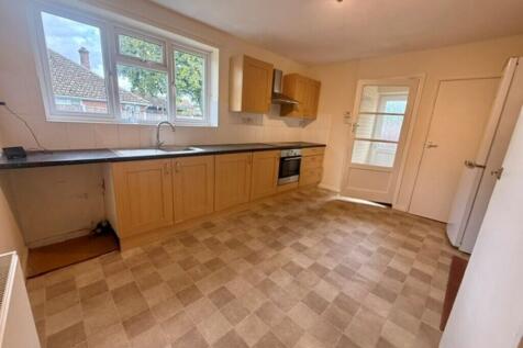 Cromer Road, Ormesby photo 3