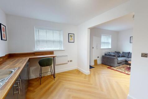 195 Derby Road, Loughborough photo 5
