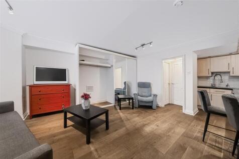 Studio Room