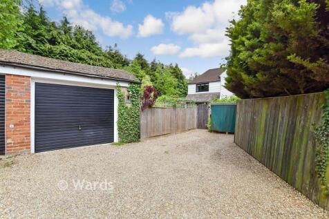 Driveway/Parking