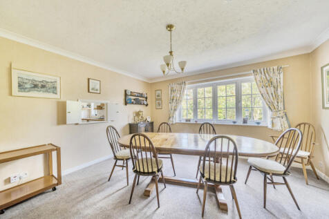 1350012-5-68c8284...