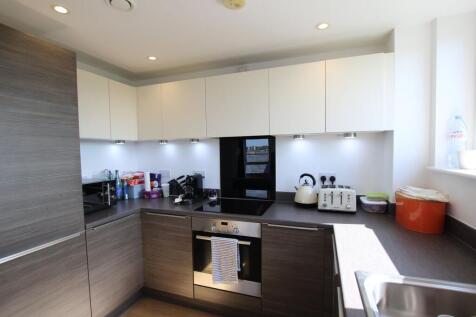 Larson Close, Oakgrove, MK10 photo 5