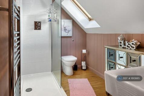 Bedroom 1 With Ensuite