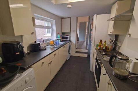 Kitchen (2)