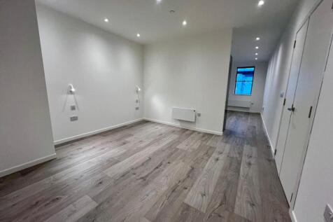 249 Midsummer Boulevard, Central Milton Keynes, Milton Keynes, MK9 photo 3