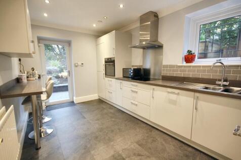 Annex Kitchen Bre...